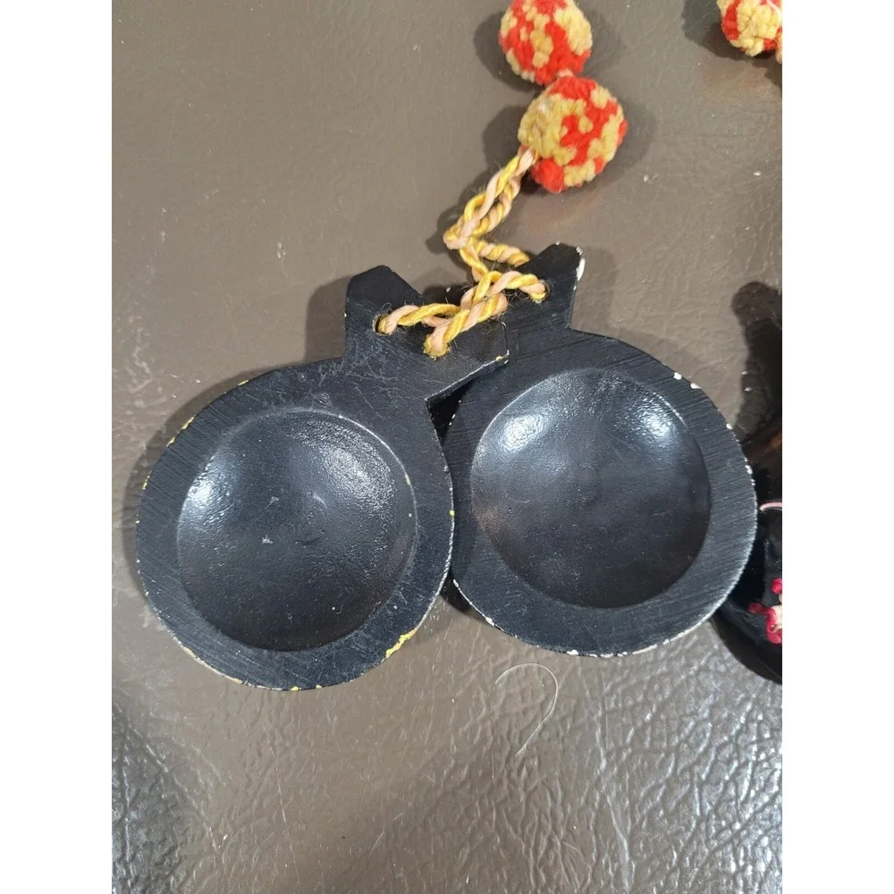 Vintage Collectible Handmade Pair Wooden Castanets Flamenco Dancers Bullfighter